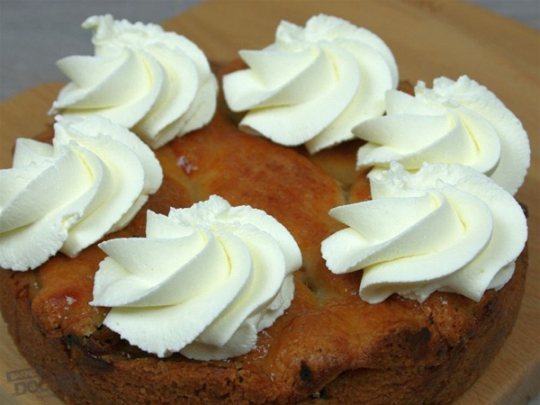 Appeltaart klein met slagroom