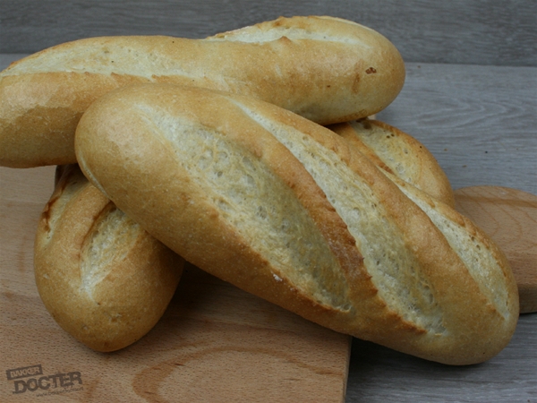 voorgebakken stokbroodjes (4 stuks)